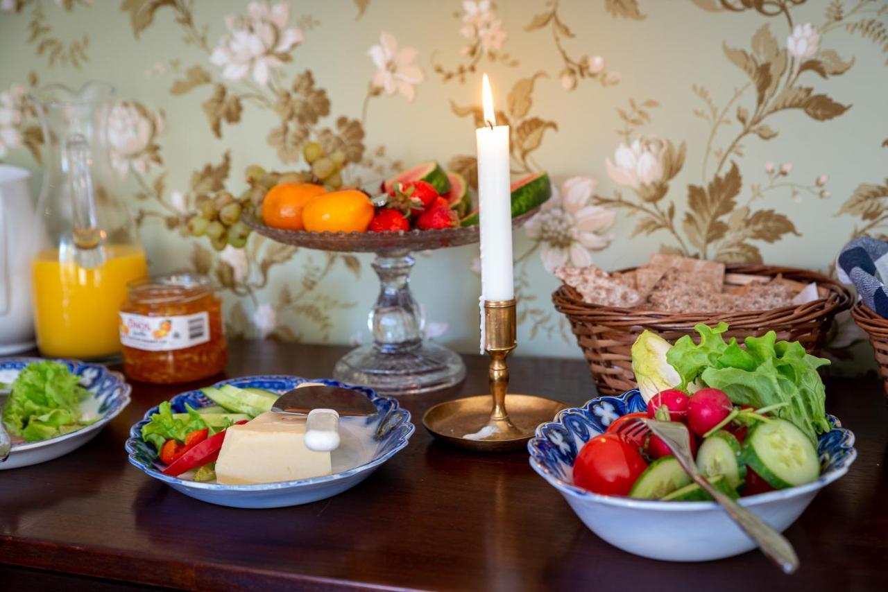 Fregatten Bed & Breakfast Karlskrona Bagian luar foto