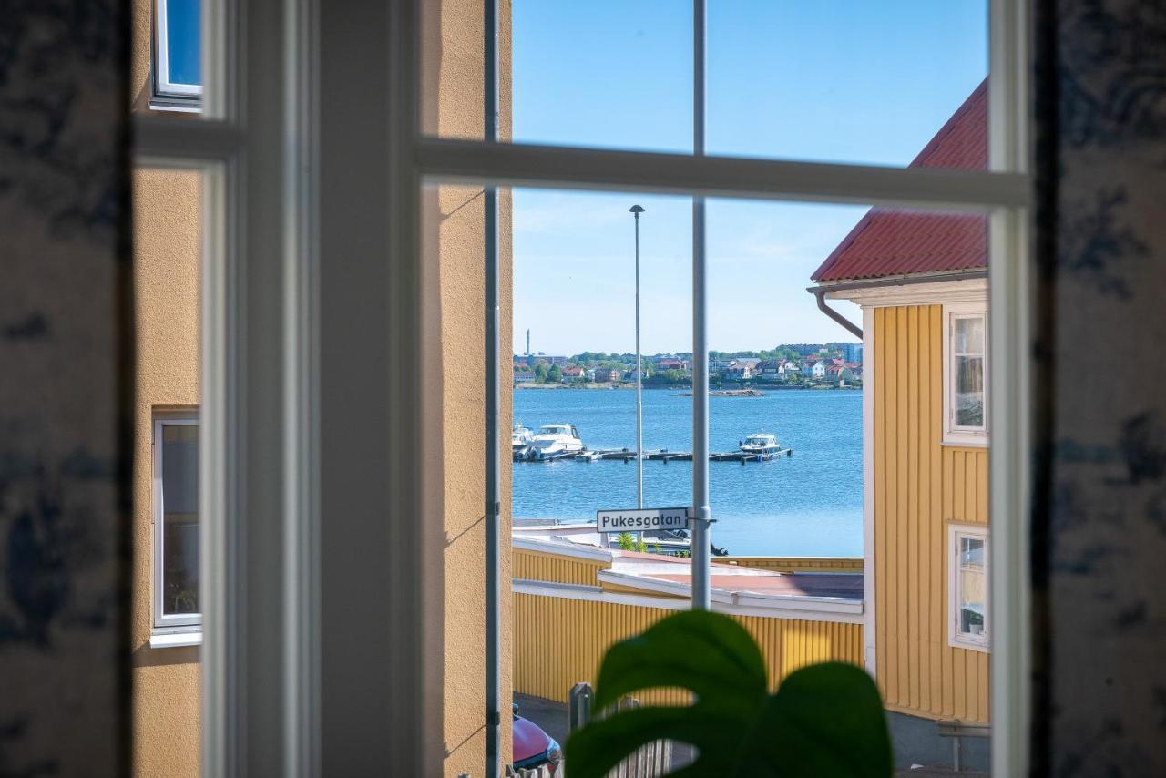 Fregatten Bed & Breakfast Karlskrona Bagian luar foto